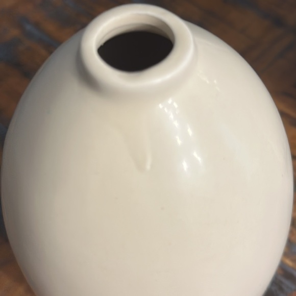 3 Bud Vases - Picture 6 of 8